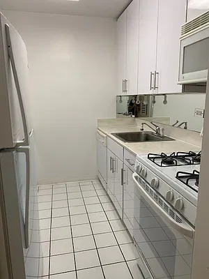 Rented by Vipler Realty | media 14