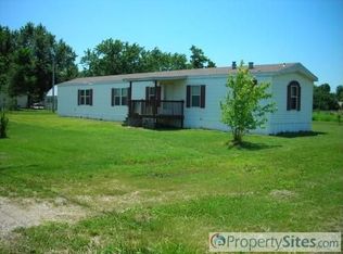 421 N 13th St, Osage City, KS 66523
