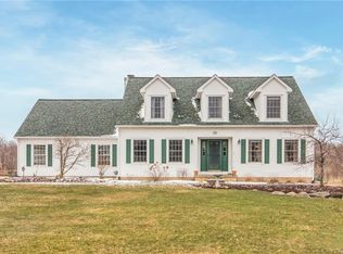 7168 Augustine Ct, Fenton, MI 48430