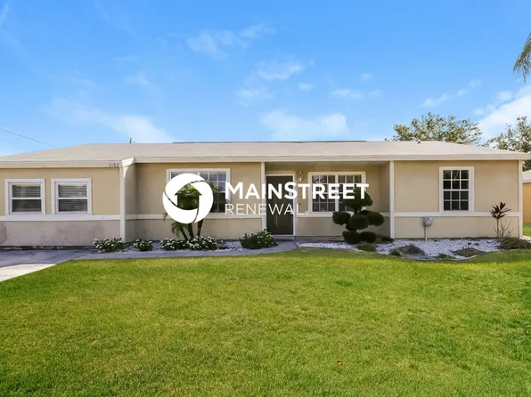 3182 SE East Blackwell Dr, Port Saint Lucie, FL 34952