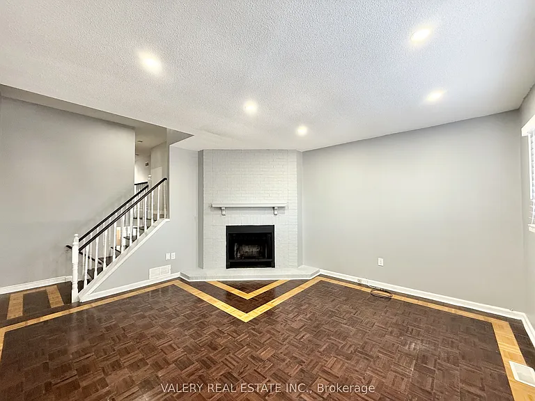 94 Reed Dr #1 — Photo 5