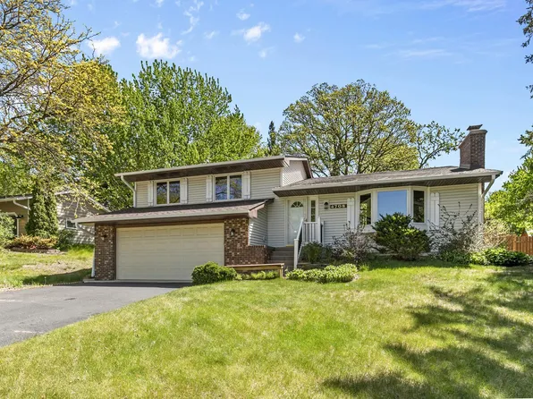 4708 Laura Ln, Shoreview, MN 55126