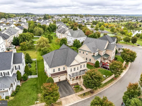12008 Infantry Ln, Bristow, VA 20136