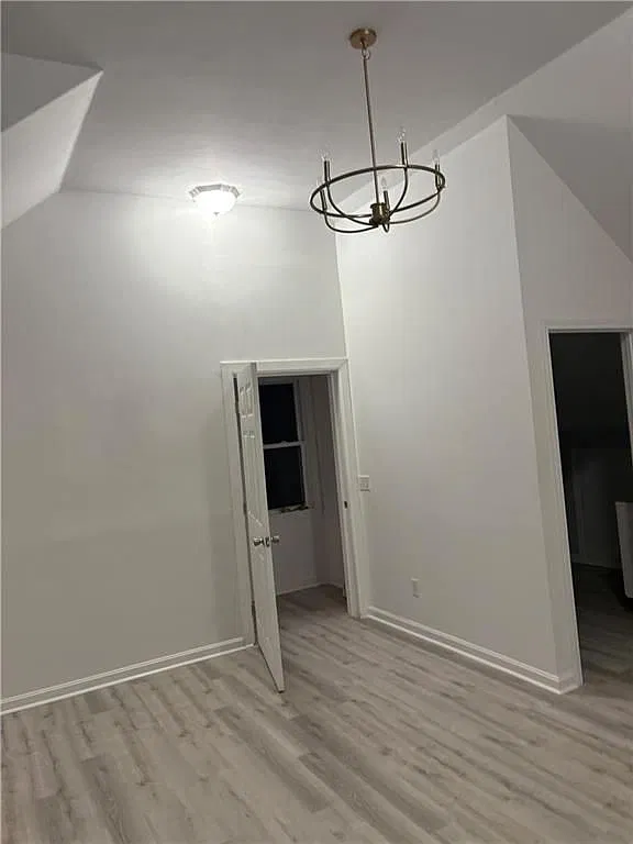 2 bed, 1.0 bath, 600 sqft, $2,500 — Photo 2
