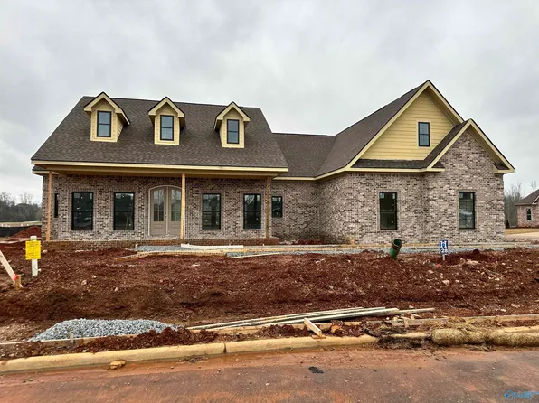 23112 Sawgrass Dr, Athens, AL 35613