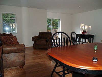 Spacious Dining/Living Room