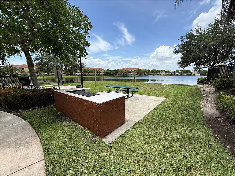 4704 SW 160th Ave #215 — Photo 76