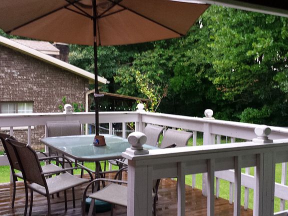 3rd image of 1282 Lakewood Cir
