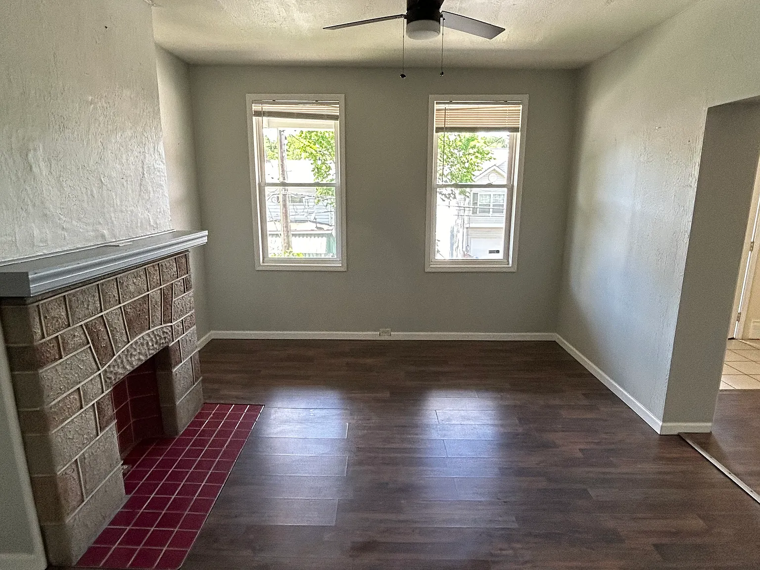 419 Grace St — Photo 4