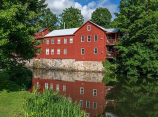 1 Pleasant St #C, North Bennington, VT 05257