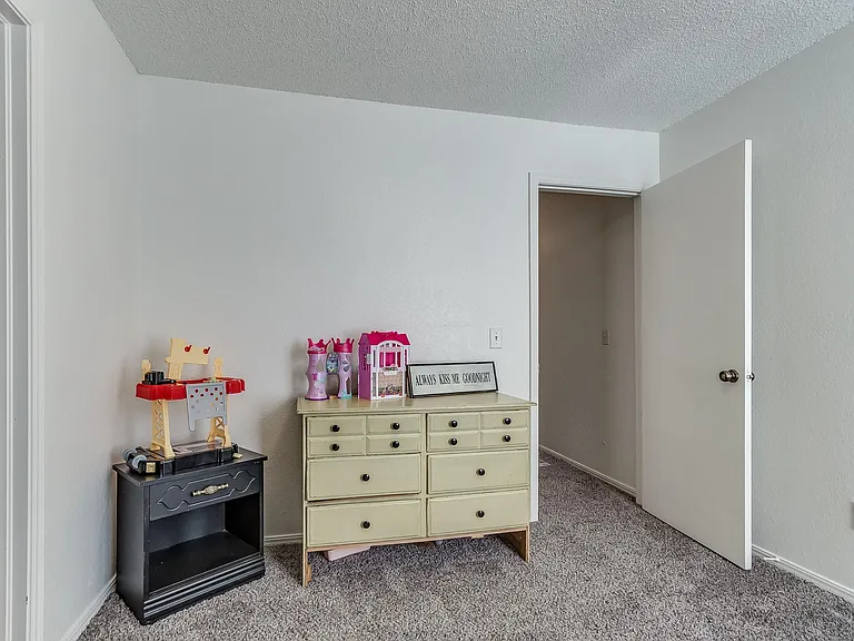 6103 Gaelic Glen Dr — Photo 29
