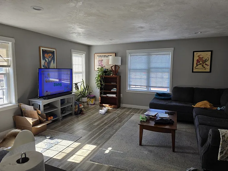 75 Merriam Ave #3 — Photo 5