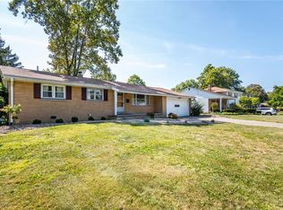 707 Forestridge Dr, Youngstown, OH
