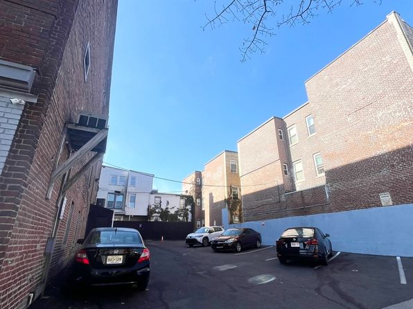 202 N 6th St #303