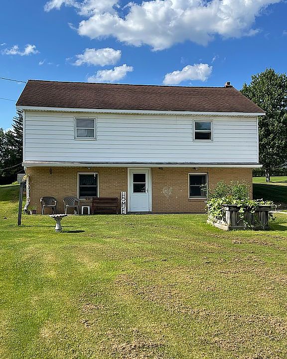 2nd image of 21 Canfield Holw