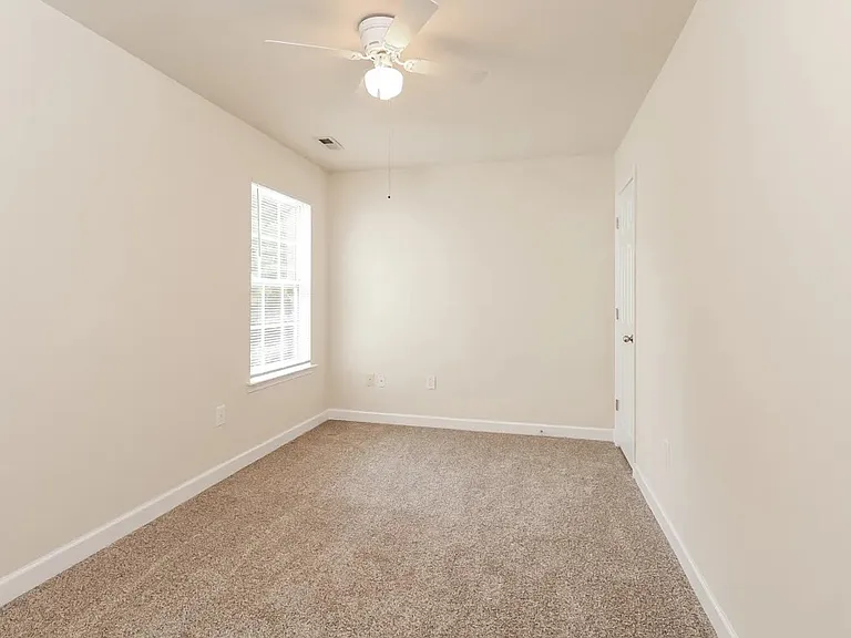 748 Raindrops Rd — Photo 6