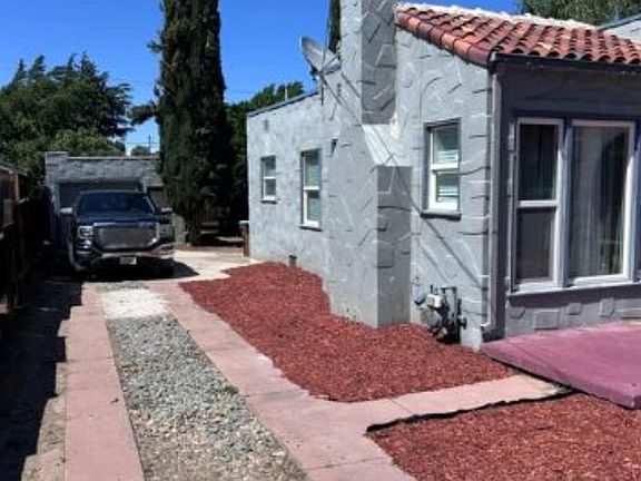 2nd image of 408 W 10th St