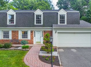 37 Camelot Dr, Mount Olive Twp., NJ 07828