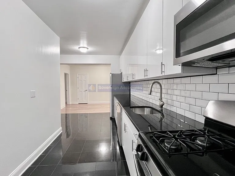 1803 Riverside Dr #5F — Photo 6