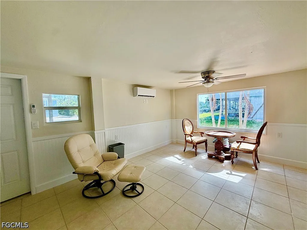 1 bed, 1.0 bath, 700 sqft, $1,600 — Photo 3