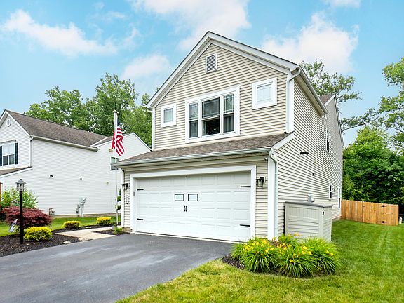 3rd image of 7926 Birch Creek Dr
