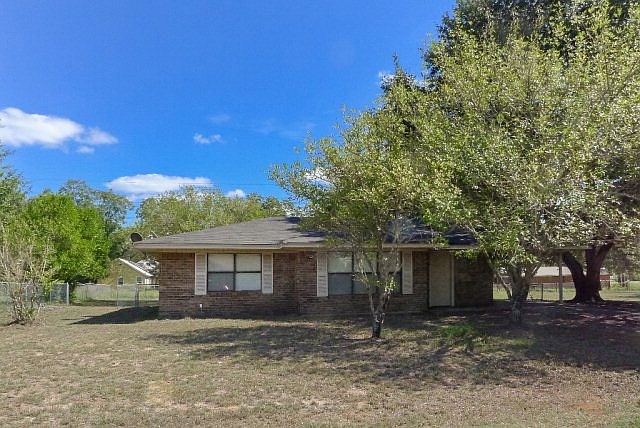 1st image of 612 Sandy Ln