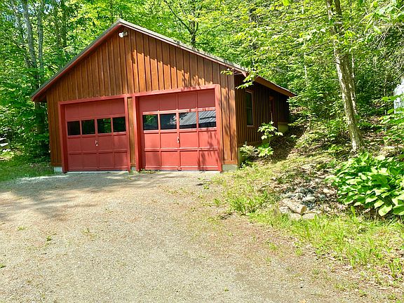 4th image of 10 Ricker Hill Road