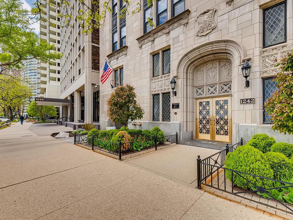 1st image of 1242 N Lake Shore Dr #6N