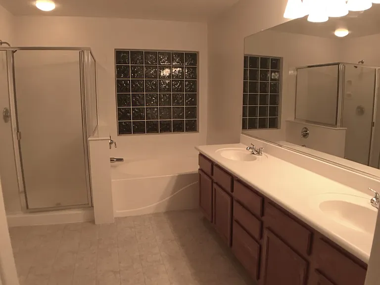 17584 W Acacia Ct — Photo 19