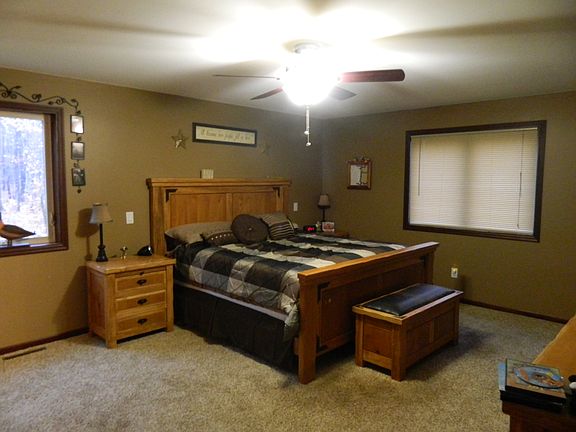 4th image of 2043 Woodland Dr