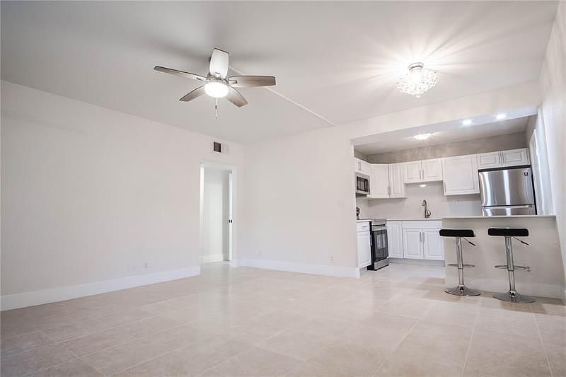 1st image of 760 SE 2nd Ave APT D215