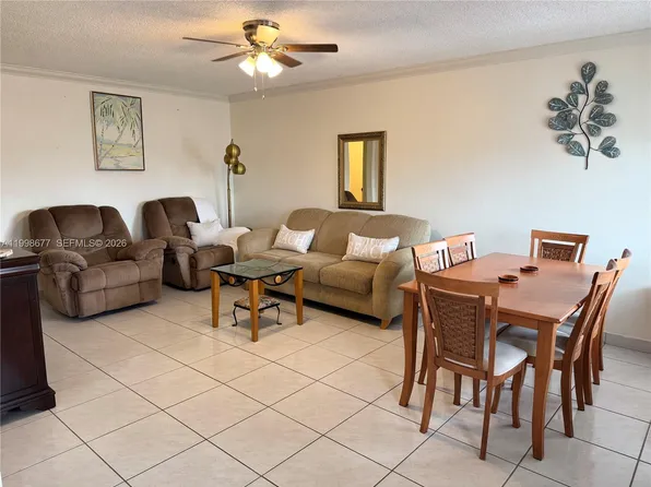 920 SW 11th Ave APT 11D, Hallandale Beach, FL 33009