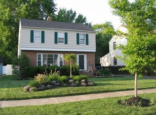 3829 Shannon Rd, Cleveland Heights, OH 44118