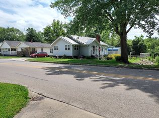 609 S 9th St, Petersburg, IN 47567