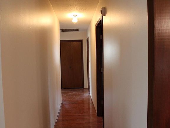 4th image of 3007 W Woodlawn Pl