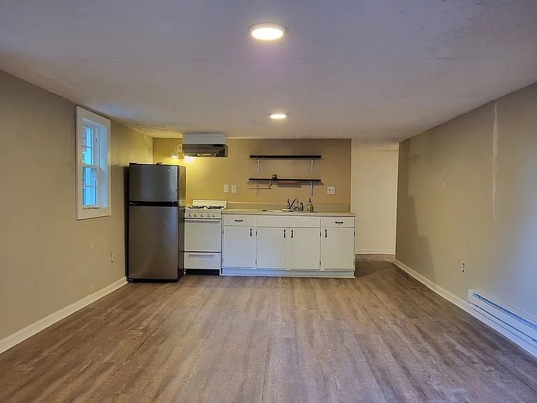 214A Ferstl Ave — Photo 2