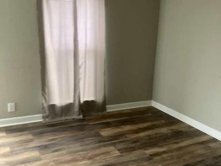 2222 Pennington Ave — Photo 8
