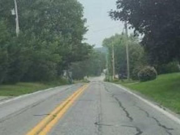 Exterior Neighborhood (street photo)