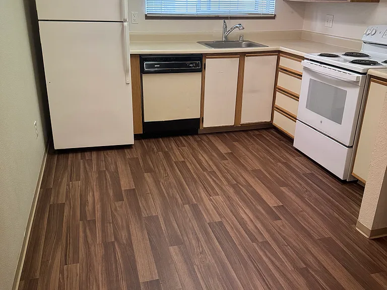 37th Street Apartments — Photo 1