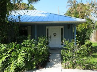 2343 Holly Ln, Palm Beach Gardens, FL 33410