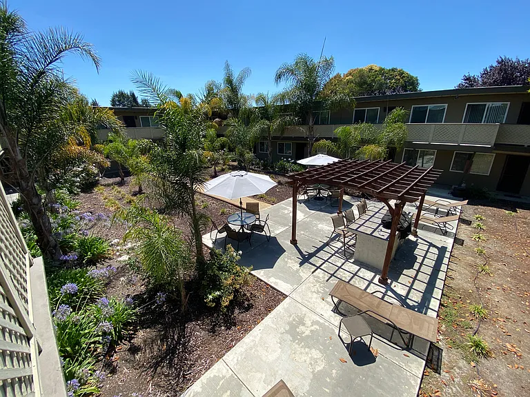 Maude Gardens — Photo 18