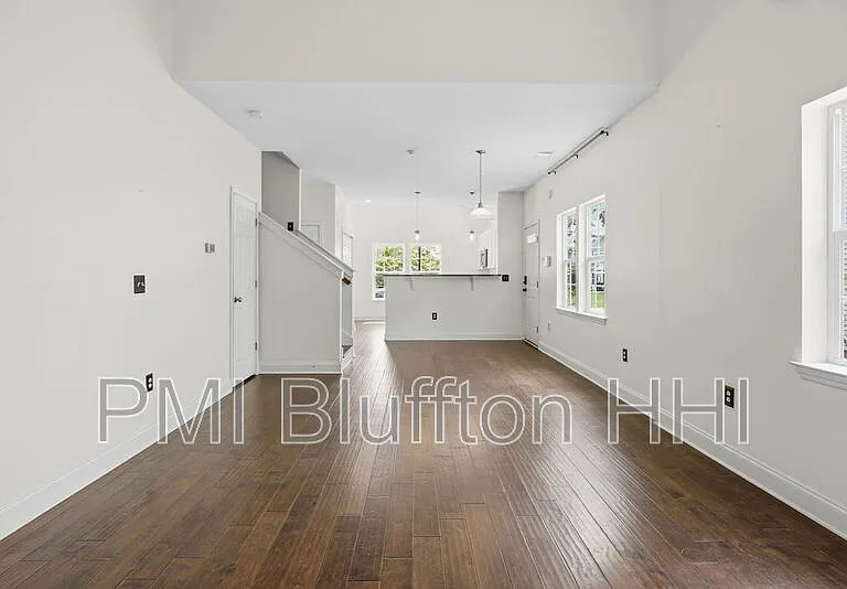 355 Dante Cir — Photo 10