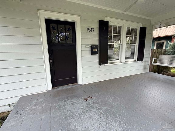 3rd image of 1517 E Gonzalez St