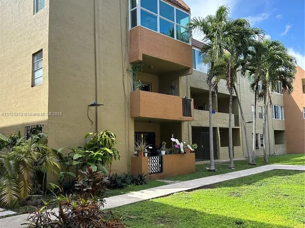 6070 W 18th Ave APT 215, Hialeah, FL 33012