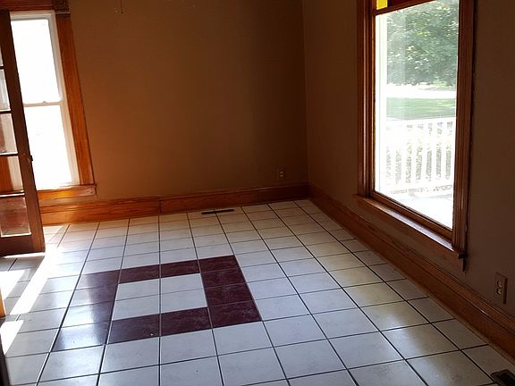 Additional Living Room