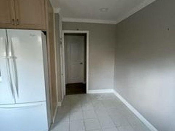 4th image of 2820 Fleetwood Dr