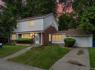 14117 Beech Daly Rd, Redford, MI 48239