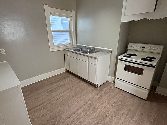 5th image of 1705 Marlow Rd