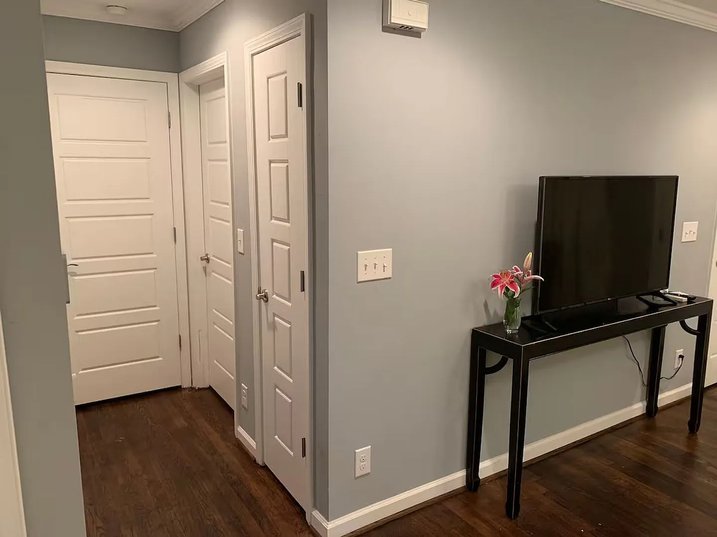 Room in 2 Bedroom Home at Janmar Dr — Photo 2