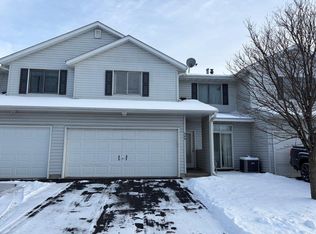 543 Roundhouse St, Shakopee, MN 55379